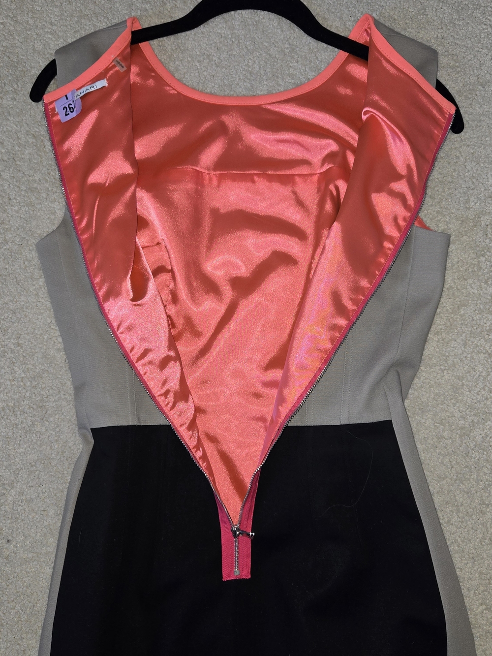 T Tahari Colorblock Sheath Dress in Black, Taupe & Coral, Size 4 - Picture 3 of 7